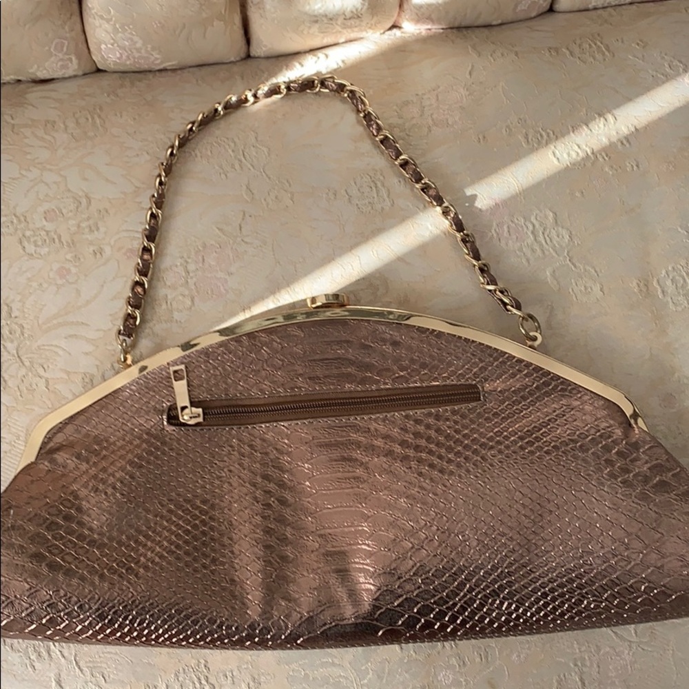 Primrose purse